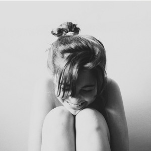 laughing girl par Polyvore